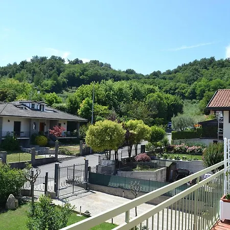 Oda ve Kahvaltı Riflessi D'arte Provaglio d'Iseo